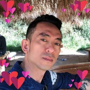 Meet your Posher, Hoang